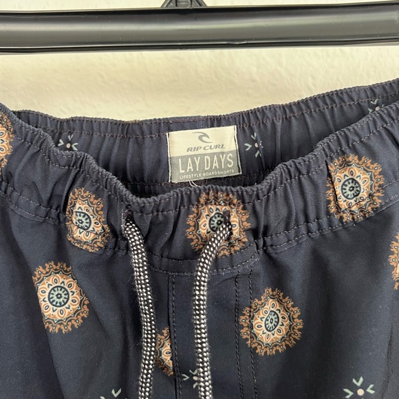 Ripcurl Swim Trunks - Picture 2 of 3